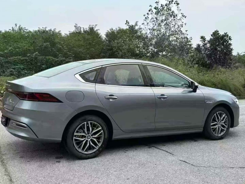 襄阳24年比亚迪秦4