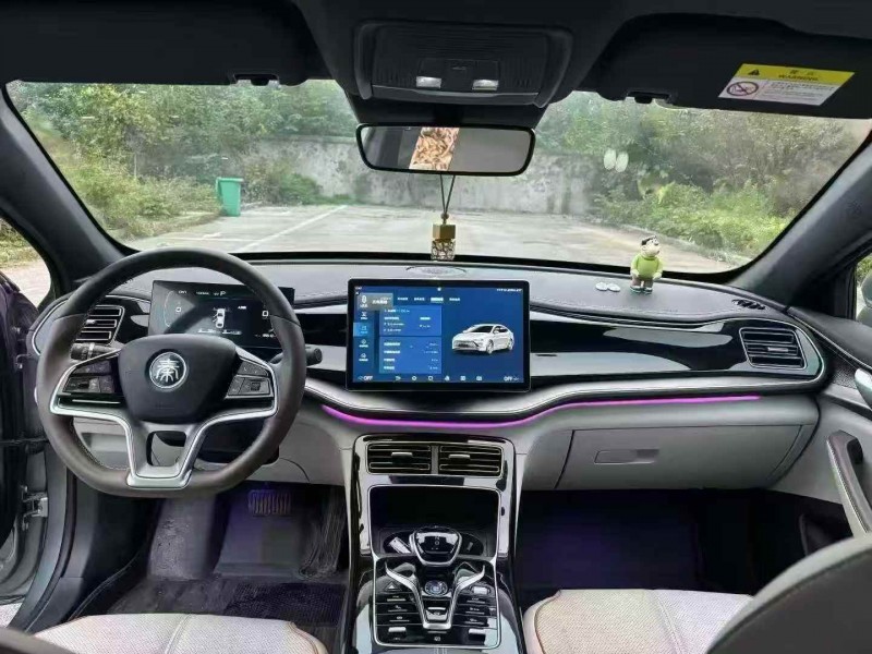 襄阳24年比亚迪秦8