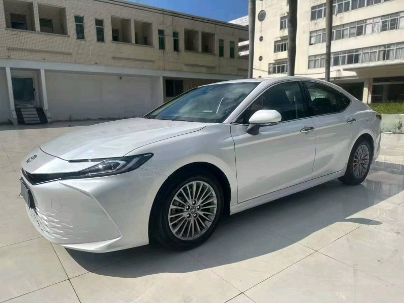 广州25年丰田凯美瑞3