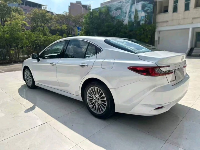 广州25年丰田凯美瑞9