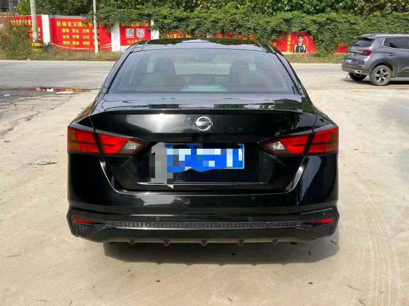 保定21年日产天籁4