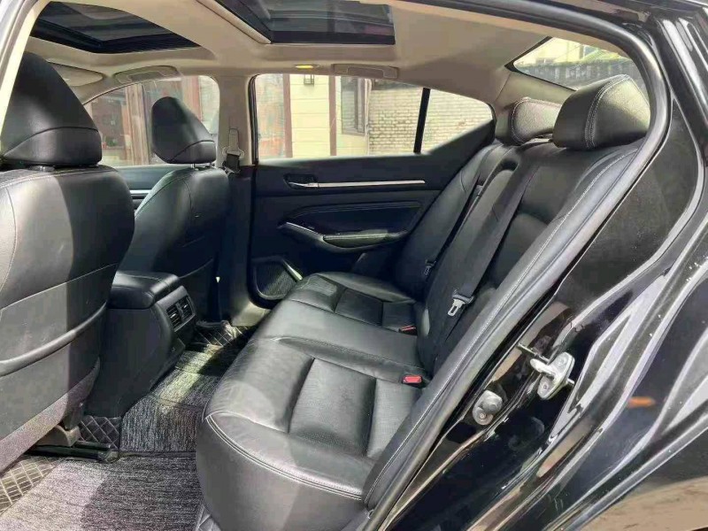 保定21年日产天籁7