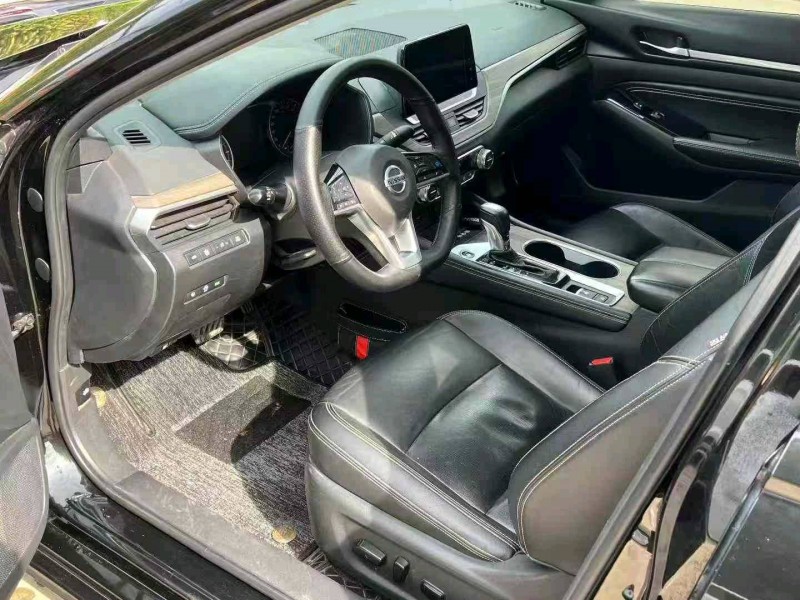 保定21年日产天籁8