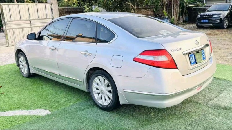 广州09年日产天籁7