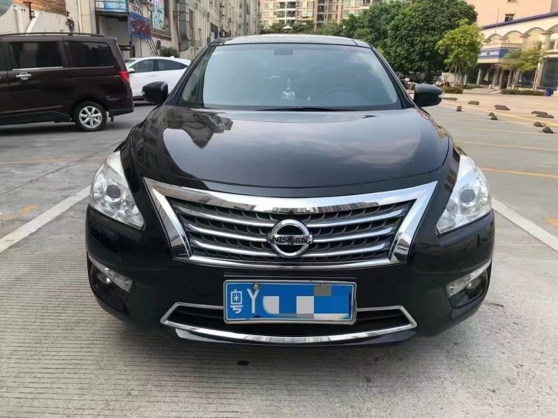 广州14年日产天籁1