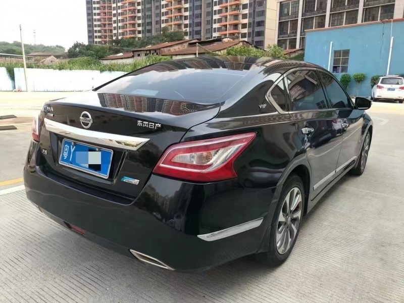 广州14年日产天籁5