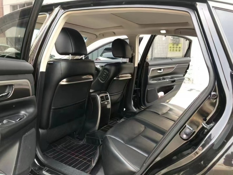 广州14年日产天籁8