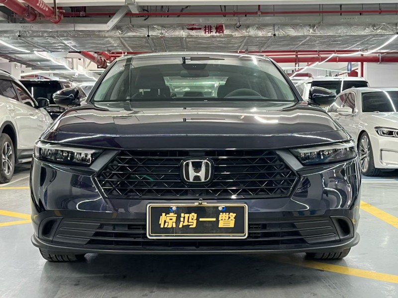 深圳25年本田雅阁1