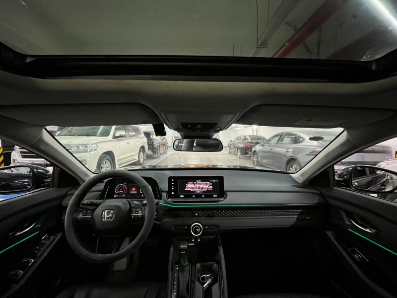 深圳25年本田雅阁5