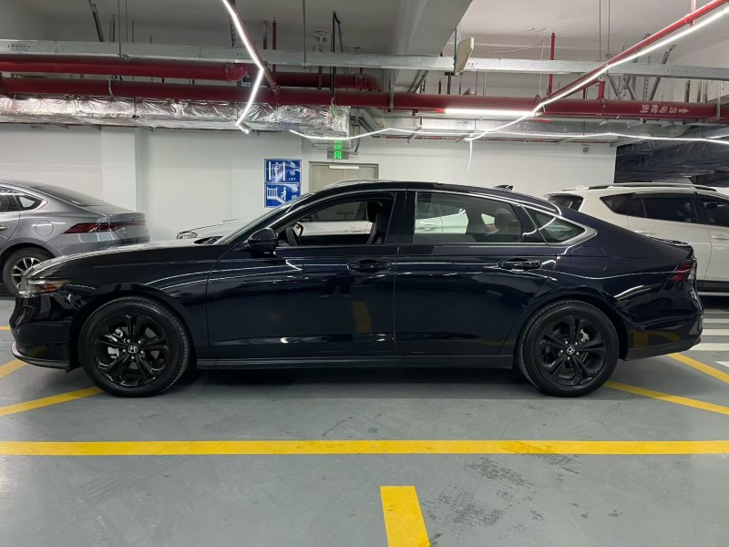 深圳25年本田雅阁7