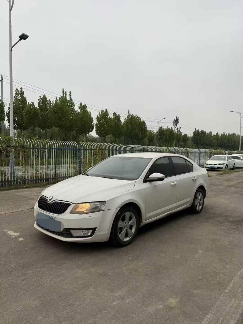 菏泽16年斯柯达明锐2