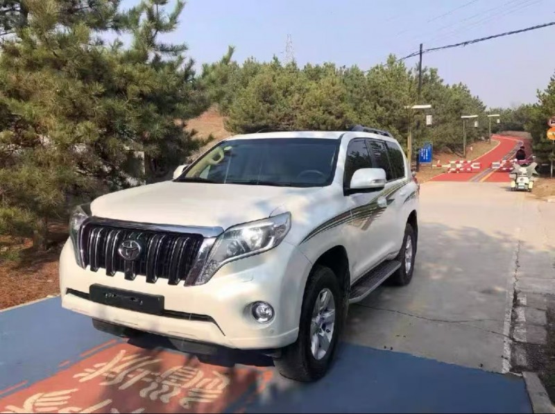 廊坊16年丰田普拉多3