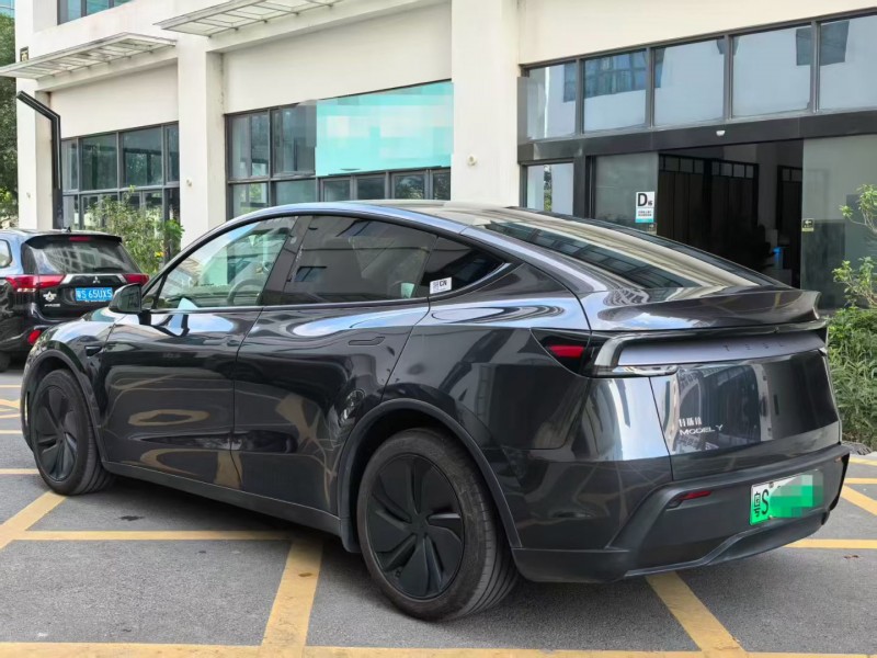 深圳25年特斯拉MODEL Y7
