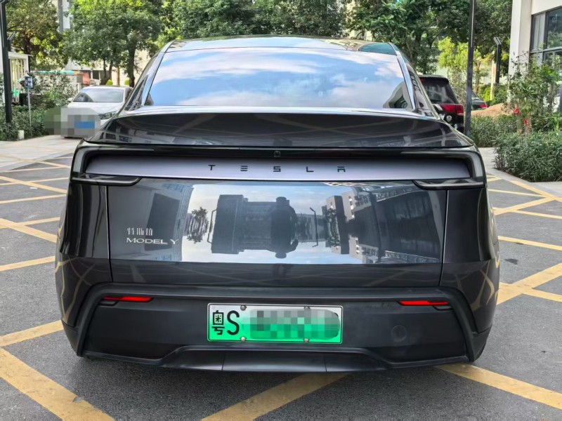 深圳25年特斯拉MODEL Y9