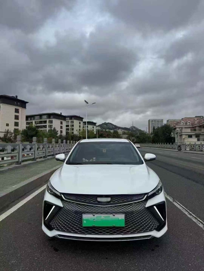 东营23年吉利帝豪1