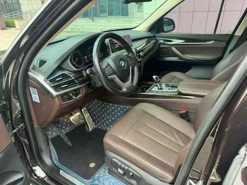 济南17年宝马X56