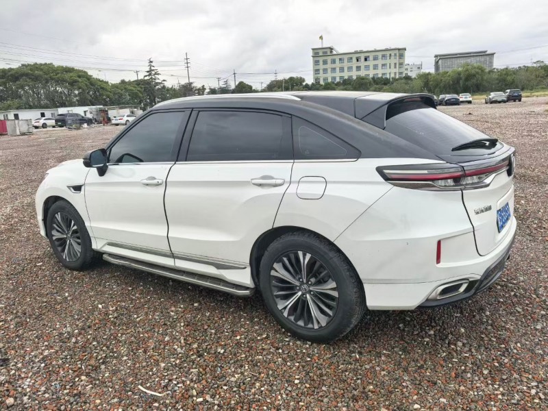 苏州21年本田URV8