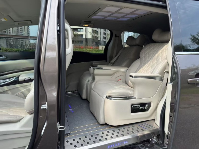 徐州23年别克GL87