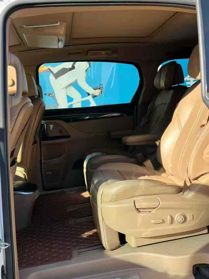 深圳17年别克GL84