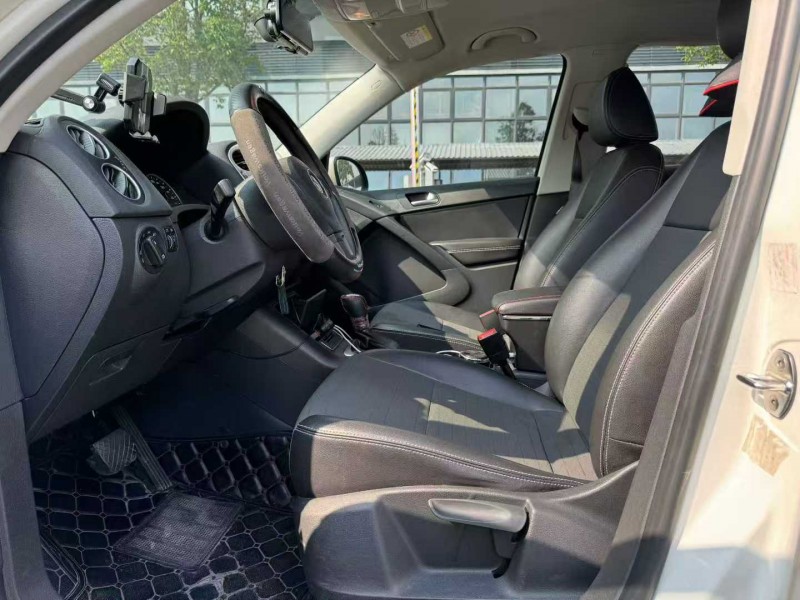 东莞16年大众途观5