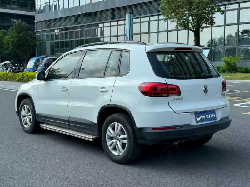 东莞16年大众途观8