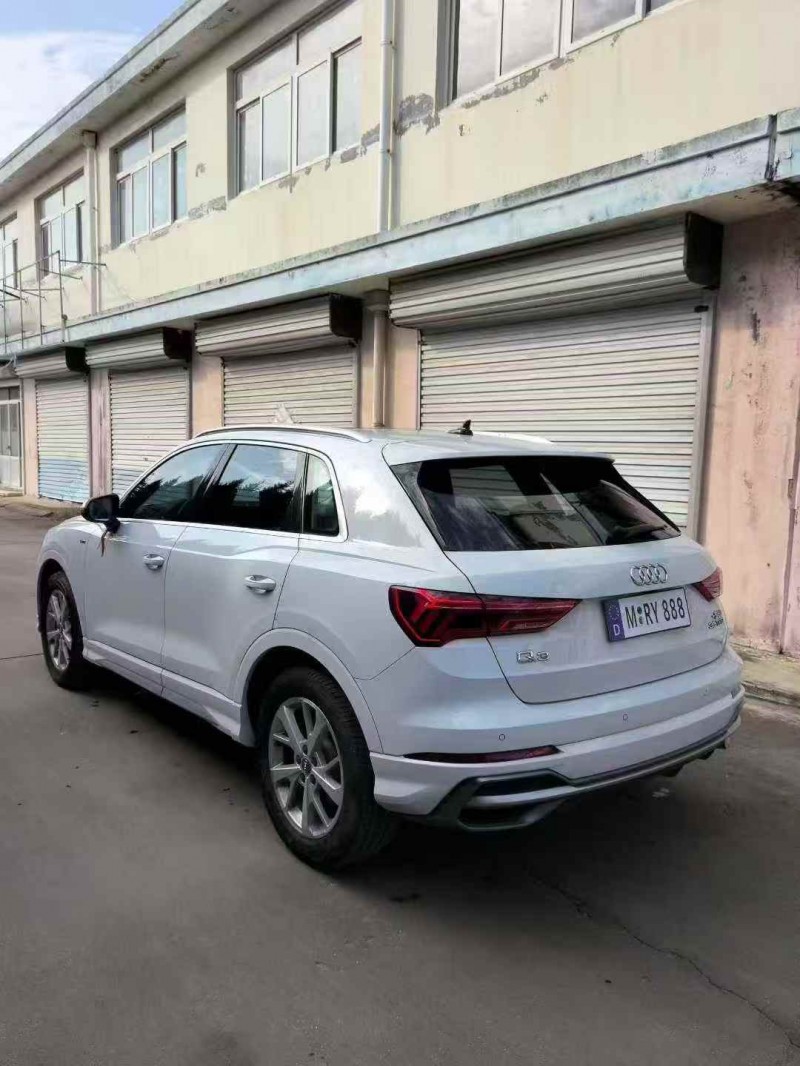 青岛19年奥迪Q38