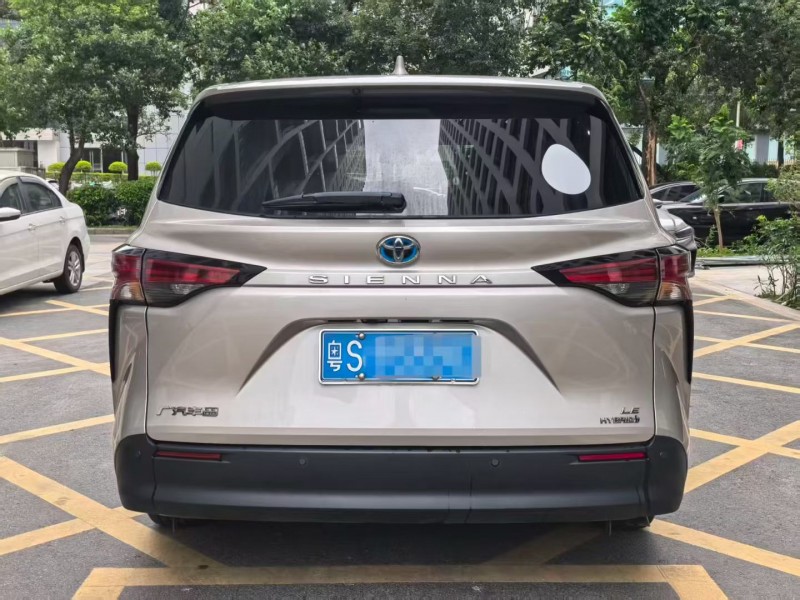 深圳23年丰田塞纳6