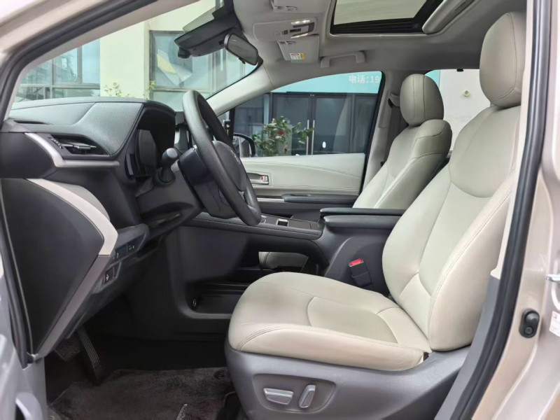 深圳23年丰田塞纳7