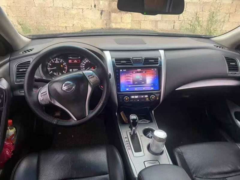 临沂18年日产天籁5