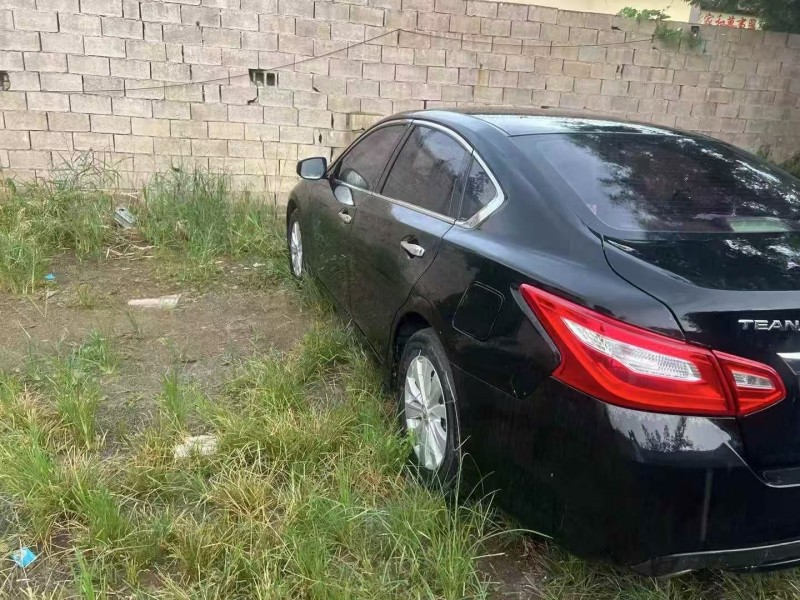 临沂18年日产天籁7