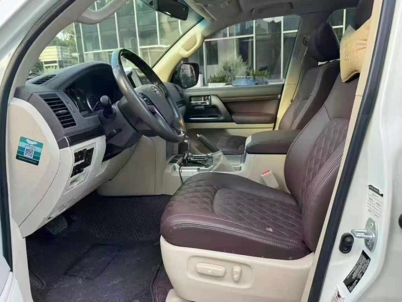 深圳19年丰田兰德酷路泽4