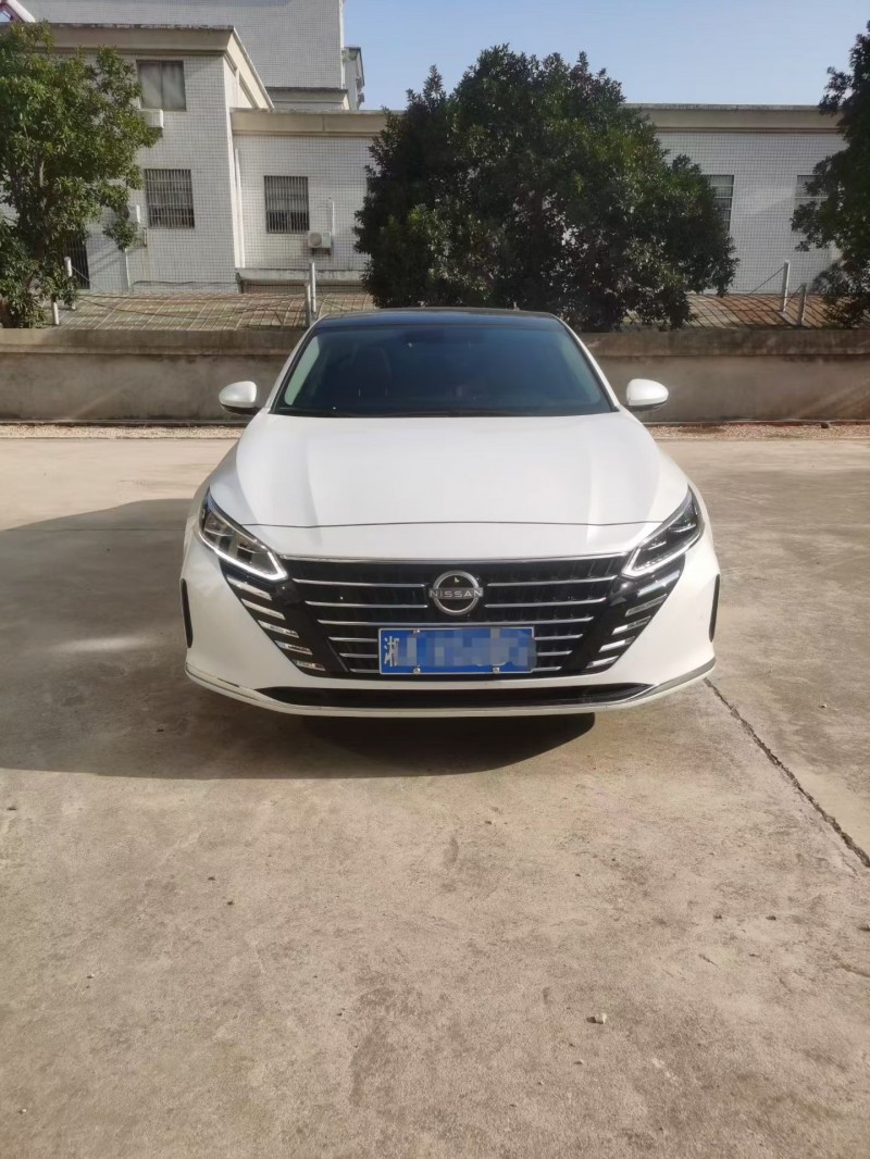 菏泽25年日产天籁1