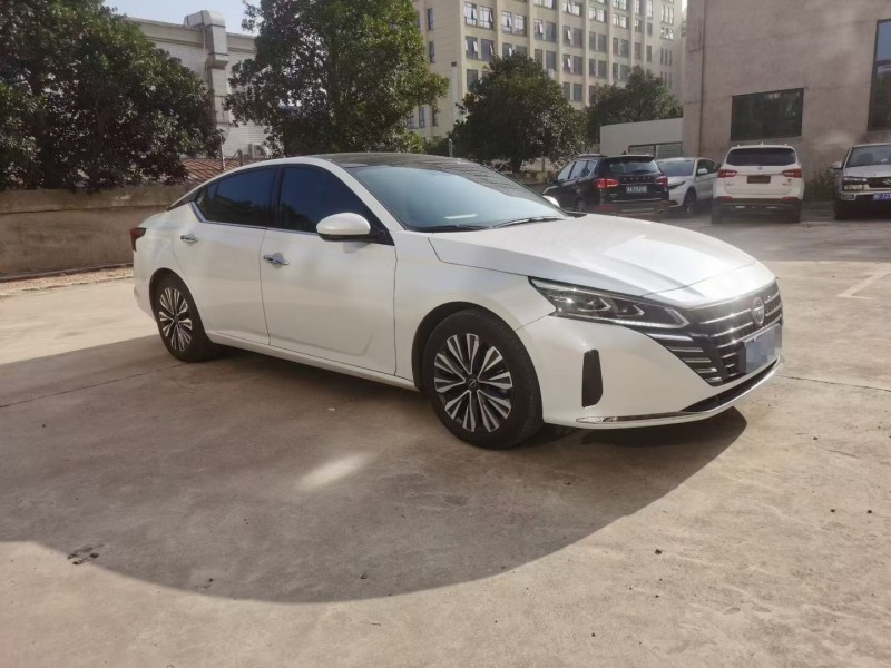 菏泽25年日产天籁3