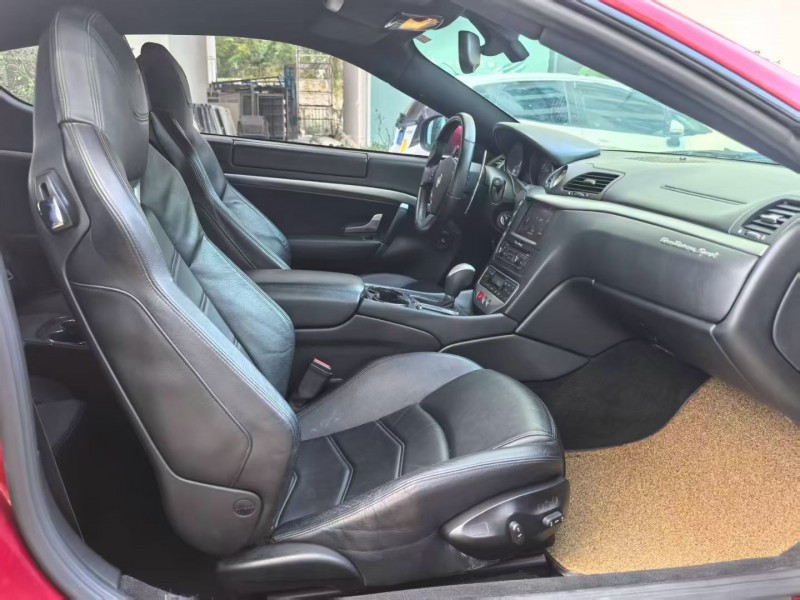 深圳15年玛莎拉蒂GT5