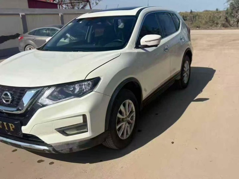 邢台21年日产奇骏2