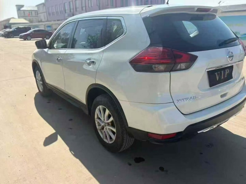 邢台21年日产奇骏8