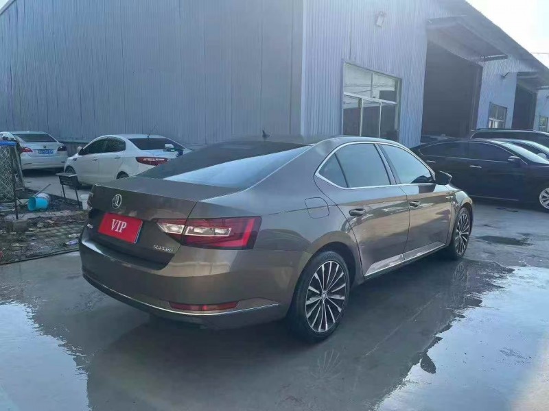 青岛16年斯柯达速派7