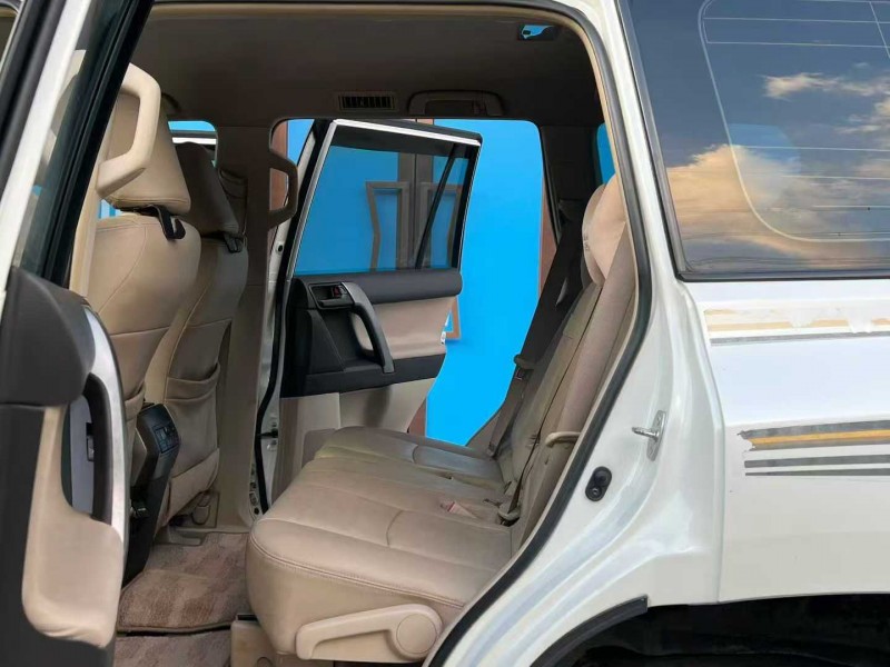 深圳12年丰田普拉多4