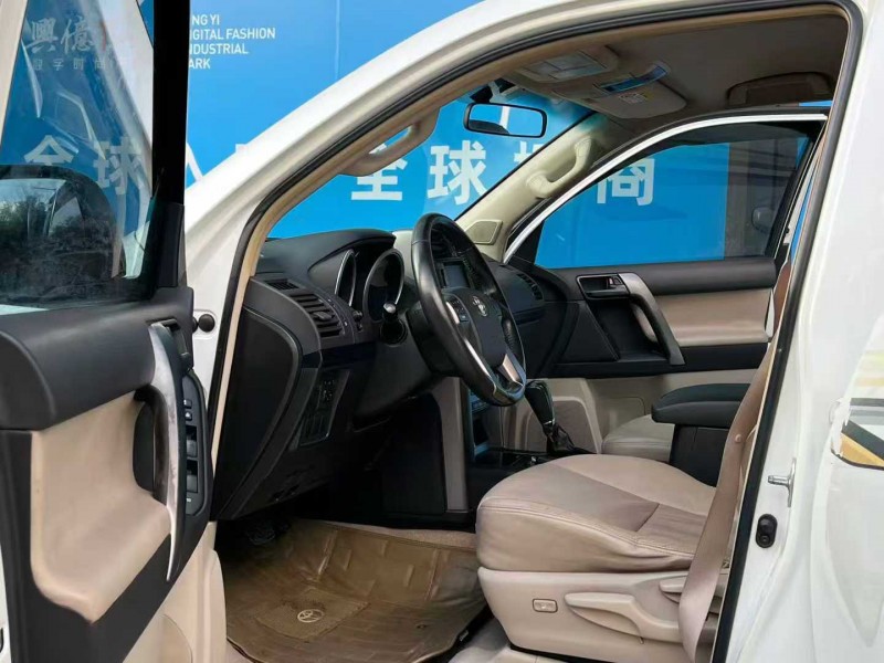 深圳12年丰田普拉多5