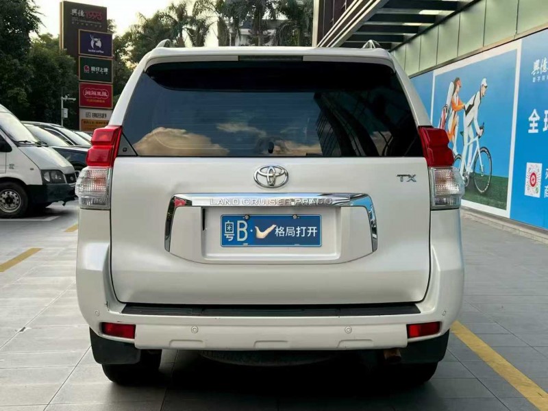 深圳12年丰田普拉多9