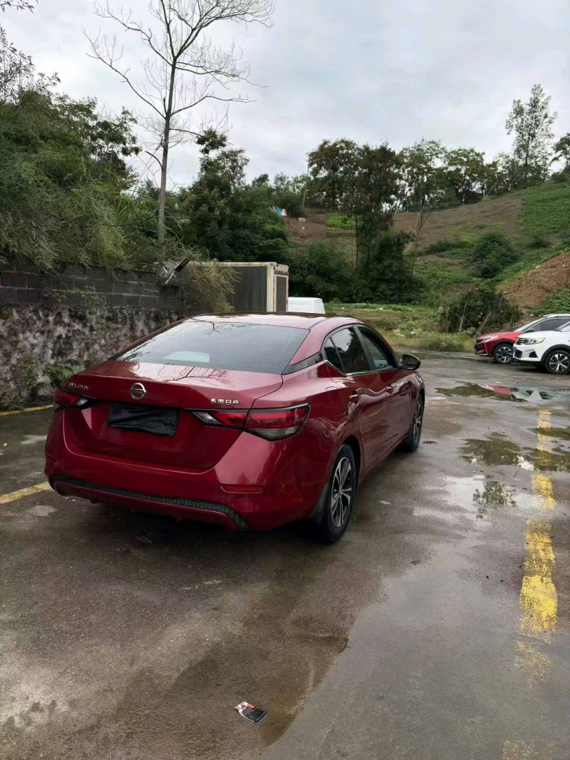 重庆21年日产轩逸5