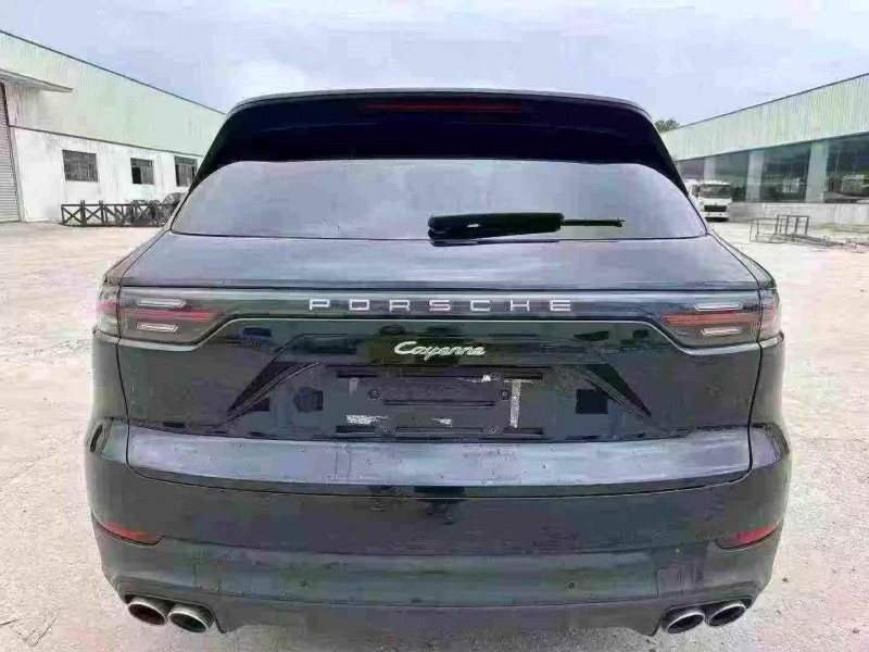 襄阳20年保时捷卡宴5