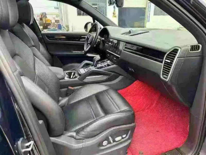 襄阳20年保时捷卡宴6