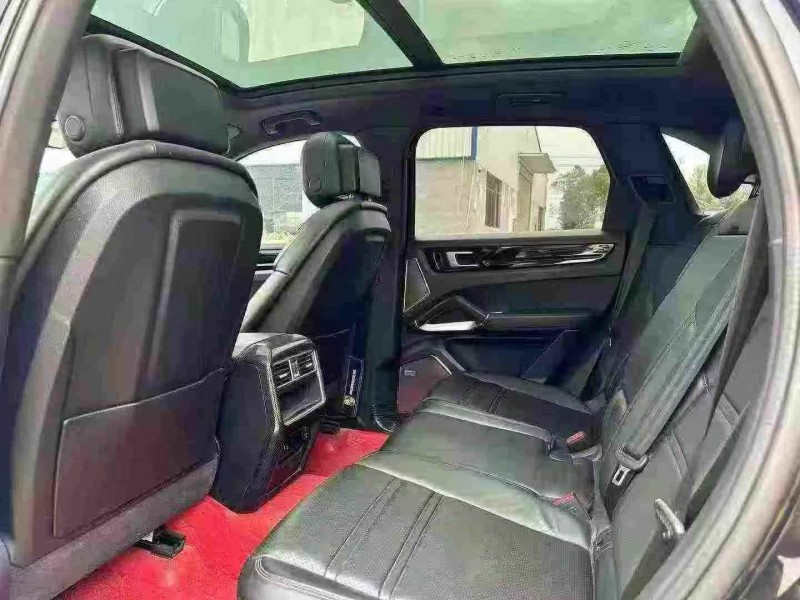 襄阳20年保时捷卡宴7