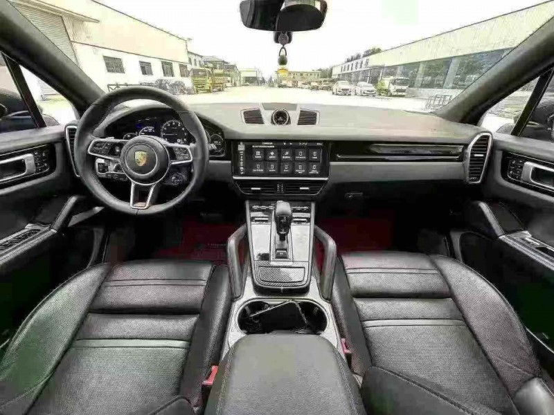 襄阳20年保时捷卡宴8