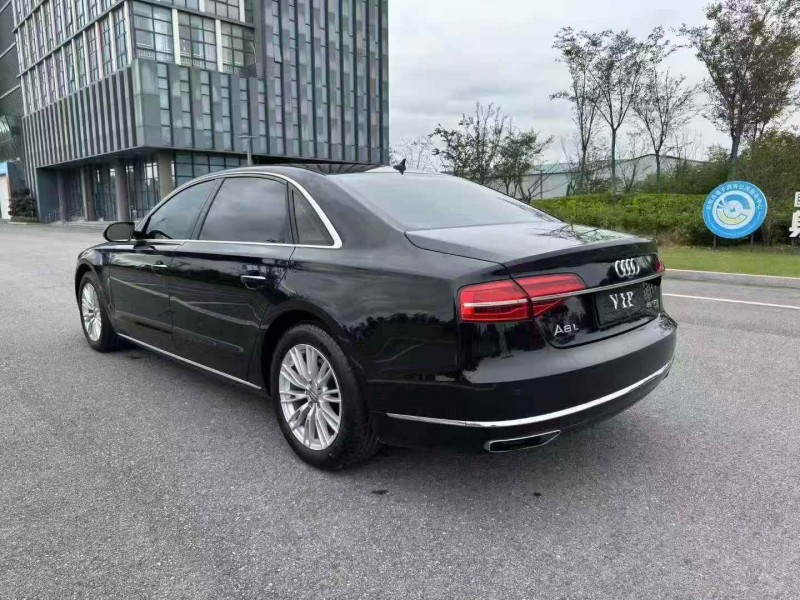 徐州16年奥迪A8L9
