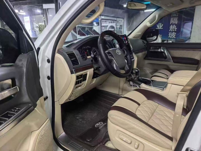 无锡16年丰田兰德酷路泽7
