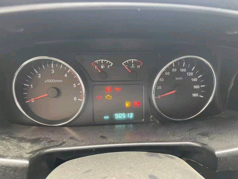 株洲17年五十铃皮卡6