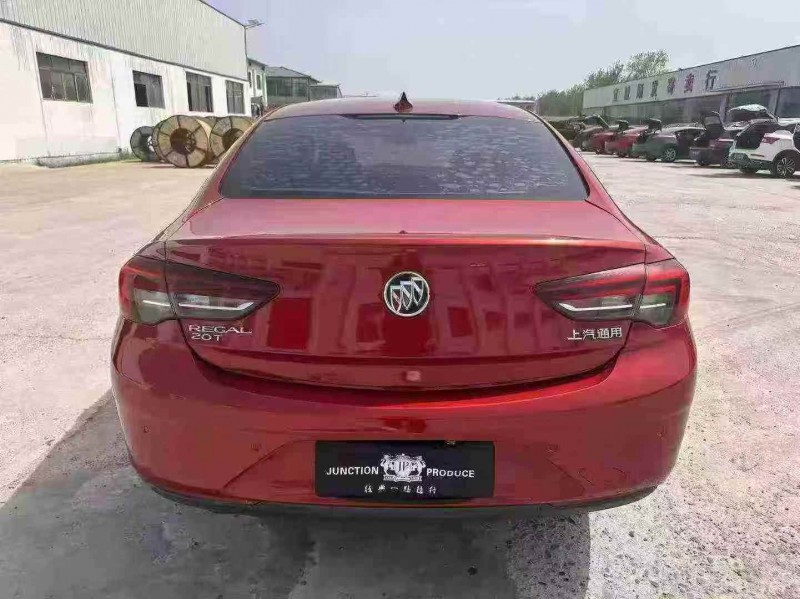 襄阳18年别克君威5