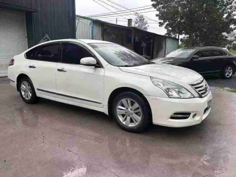 徐州11年日产天籁2